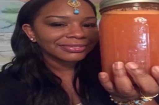 Barbie Jones Raw Juice Chef - Sweets, Beverages, & Other Foods   